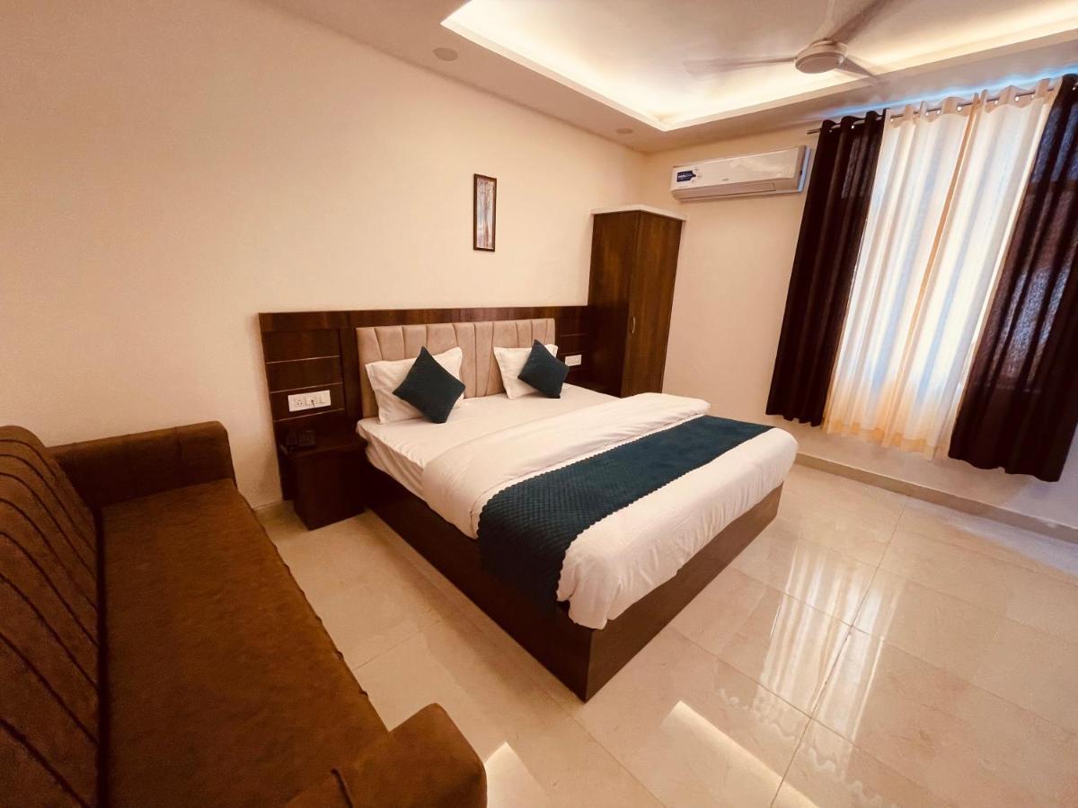 Divine Ganga - Luxury Comfort ! Travellers Delight ! Budget Friendly ! Prime Location ! Guest Favourite Haridwar Bagian luar foto